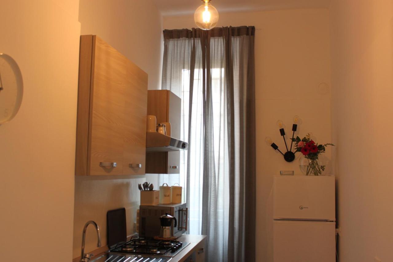 Casa Luna - Accomodation In Santa Maria Maggiore 로마 외부 사진