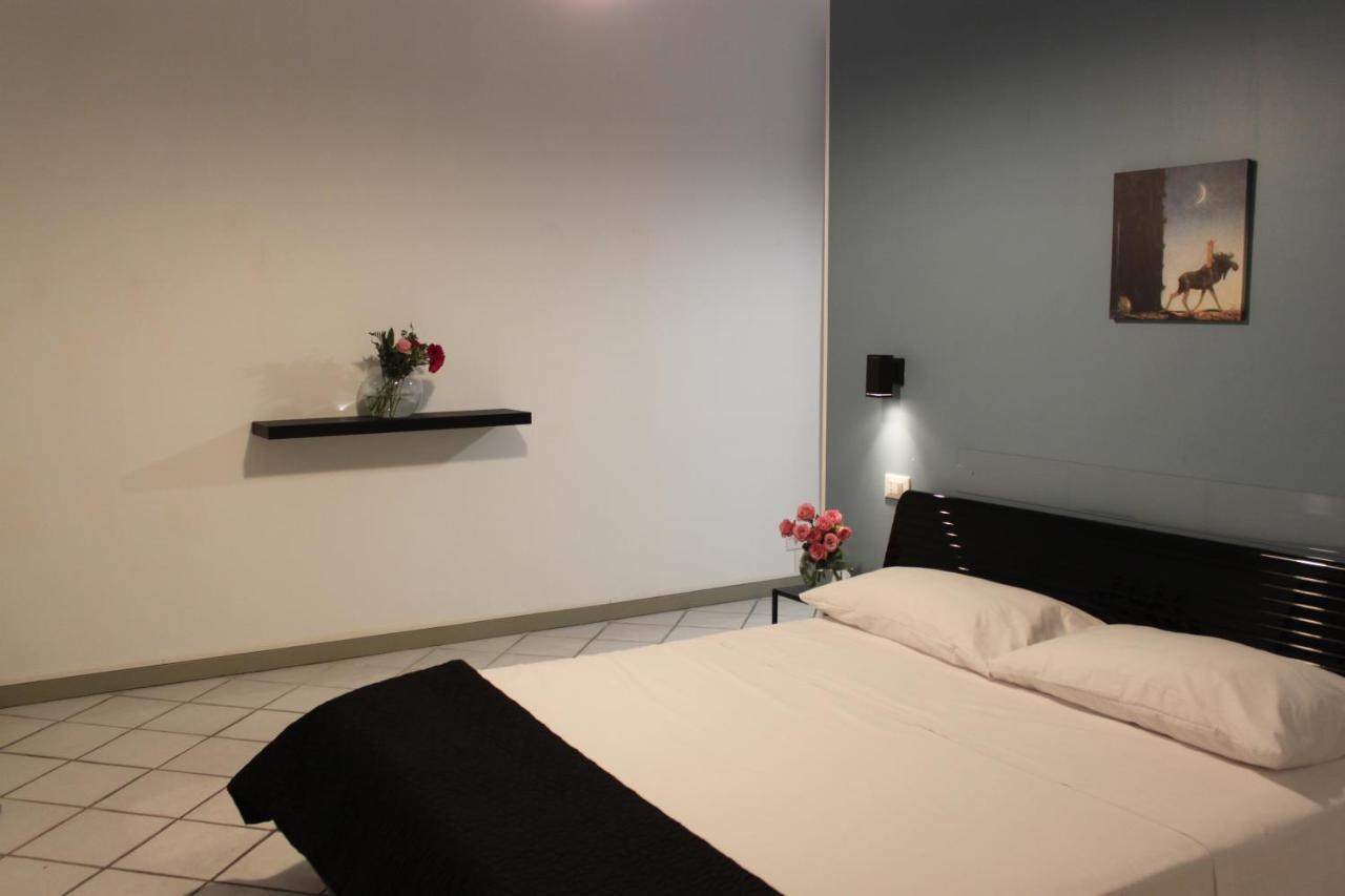 Casa Luna - Accomodation In Santa Maria Maggiore 로마 외부 사진
